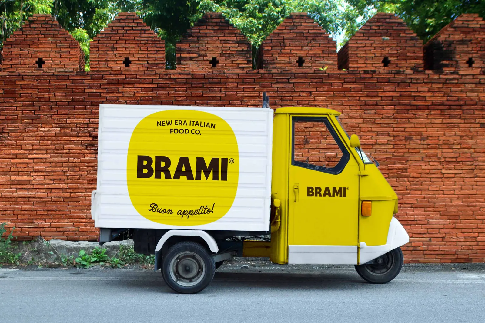 Brami branding on the side of a yellow delivery truck